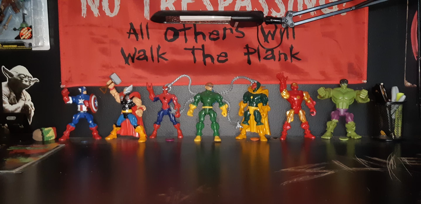 Marvel Avengers Action Figures Set
