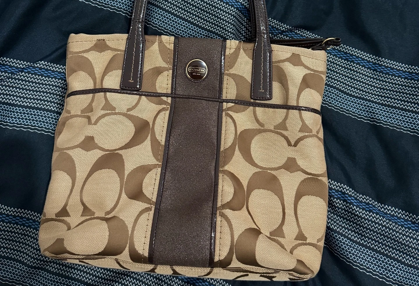 Coach Monogram Tote Bag (Handle strap cracked) - photo 3