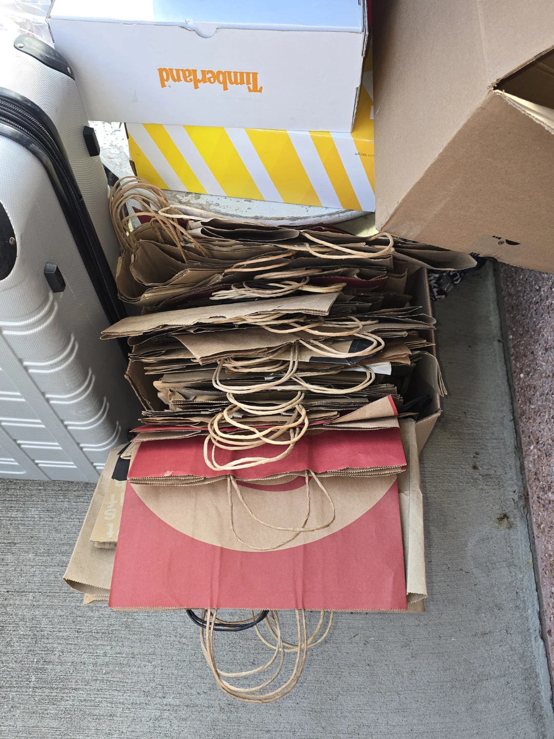 #FREE Bundle of paper bags