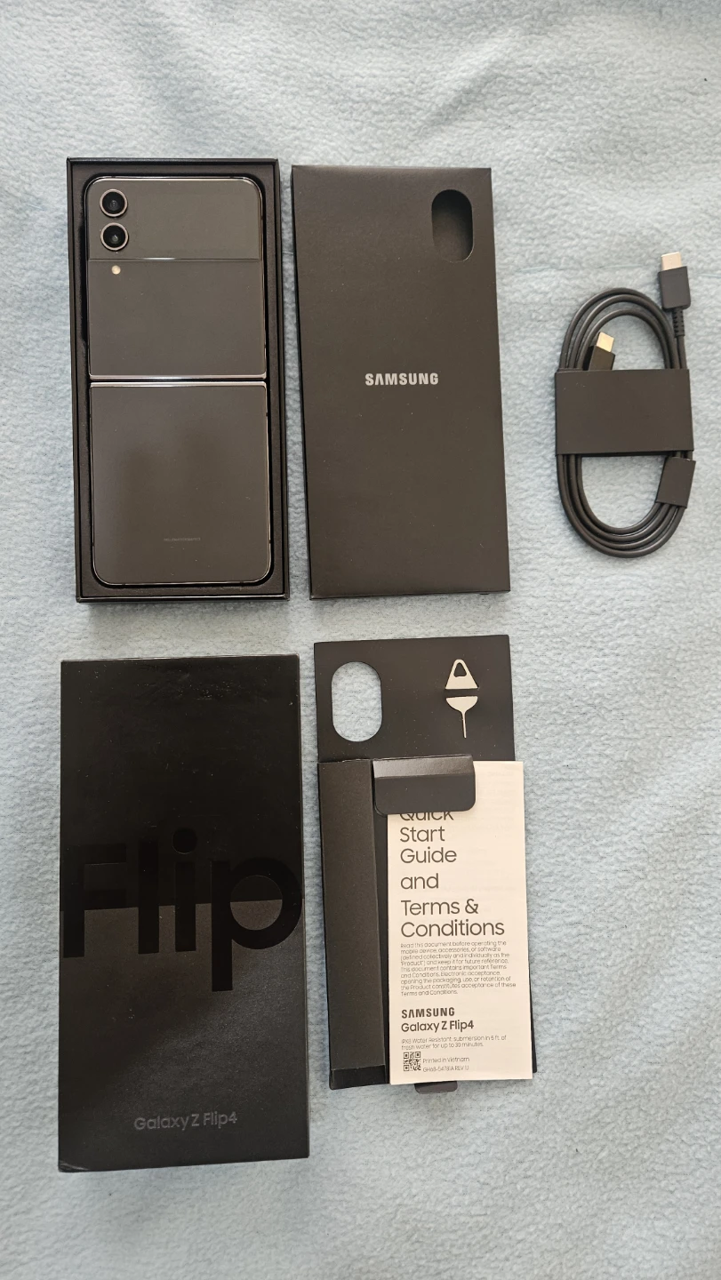 Samsung Galaxy Z Flip 4 - photo 4