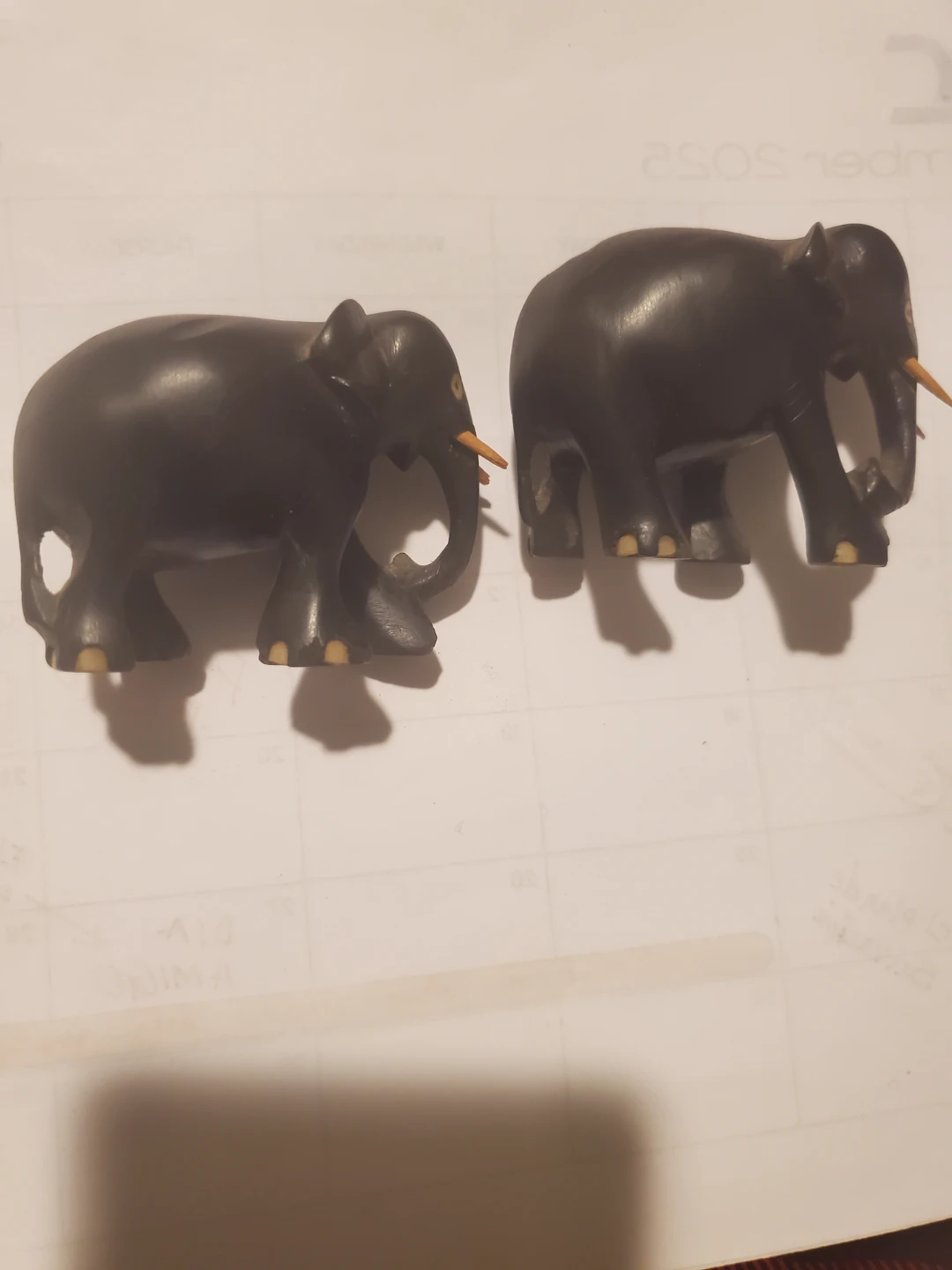 Two carved wooden elephants - photo 5