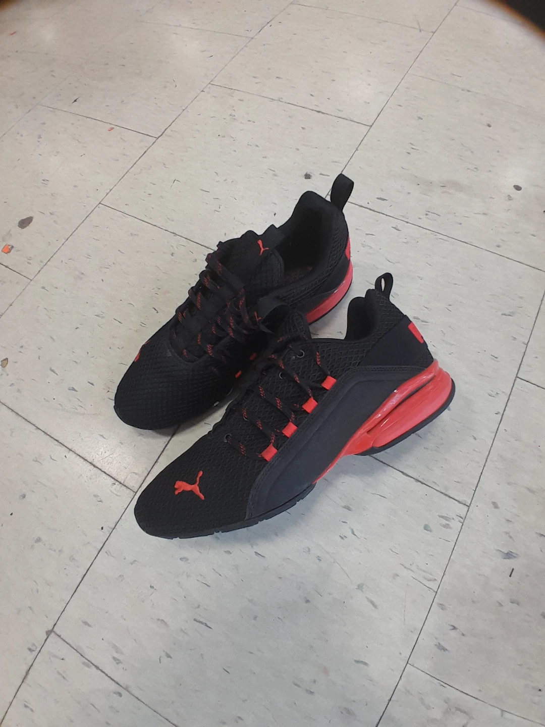 Puma Running Shoes - Black/Red Men's Size 12 - photo 3