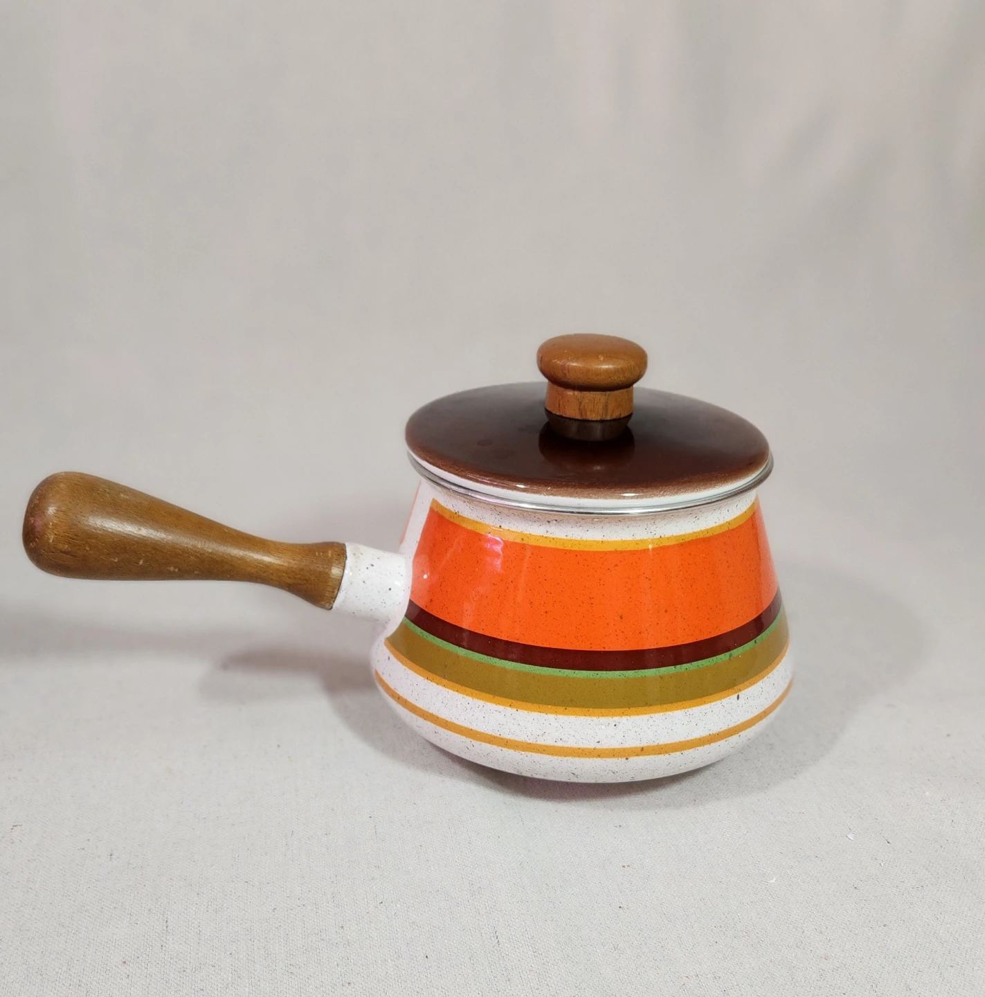 Fondue Pot Vintage