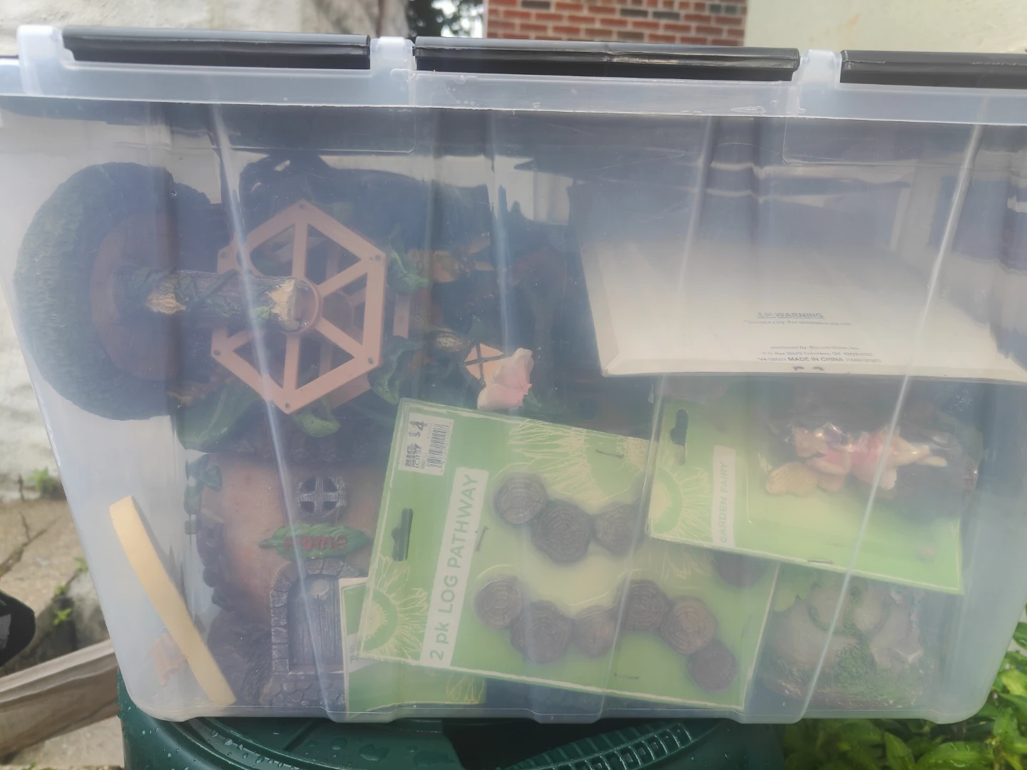 Fairy Garden Figurines & Houses