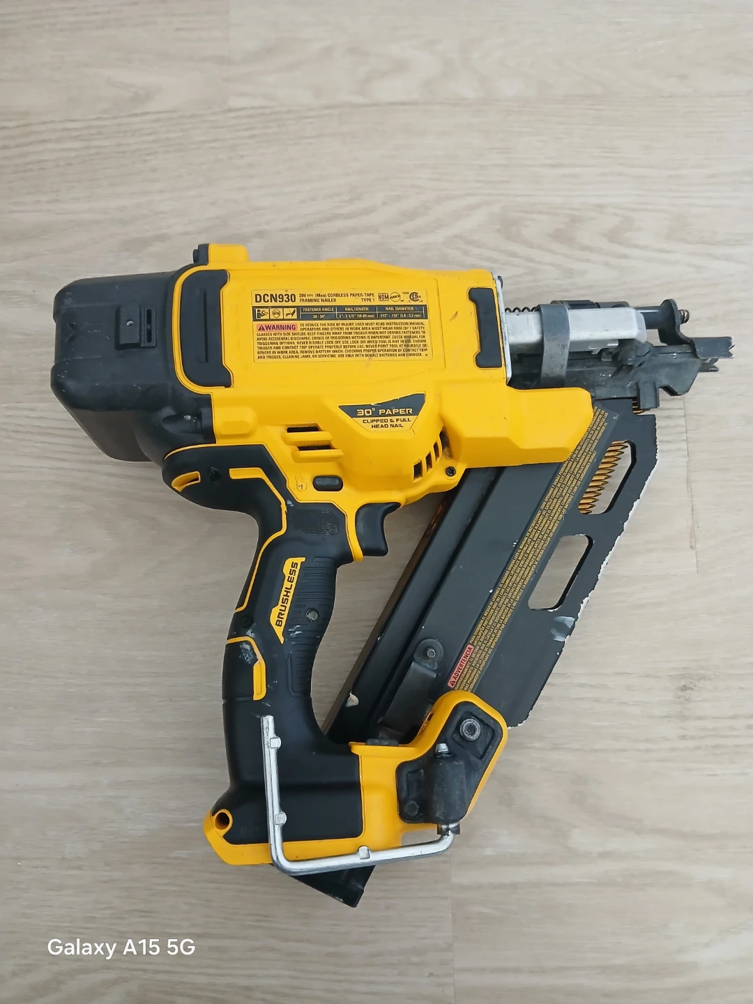 DEWALT DCN 930B 20V MAX XR Brushless Framing Nailer