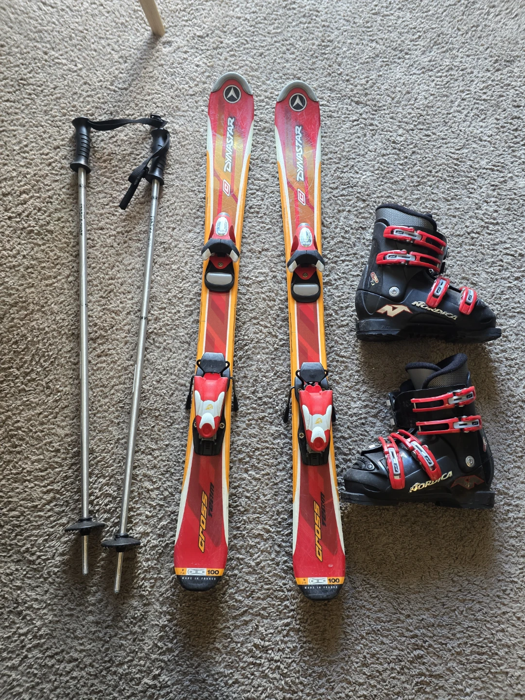 Kids Dynastar Ski Package – Complete Set (Ages 7–9)