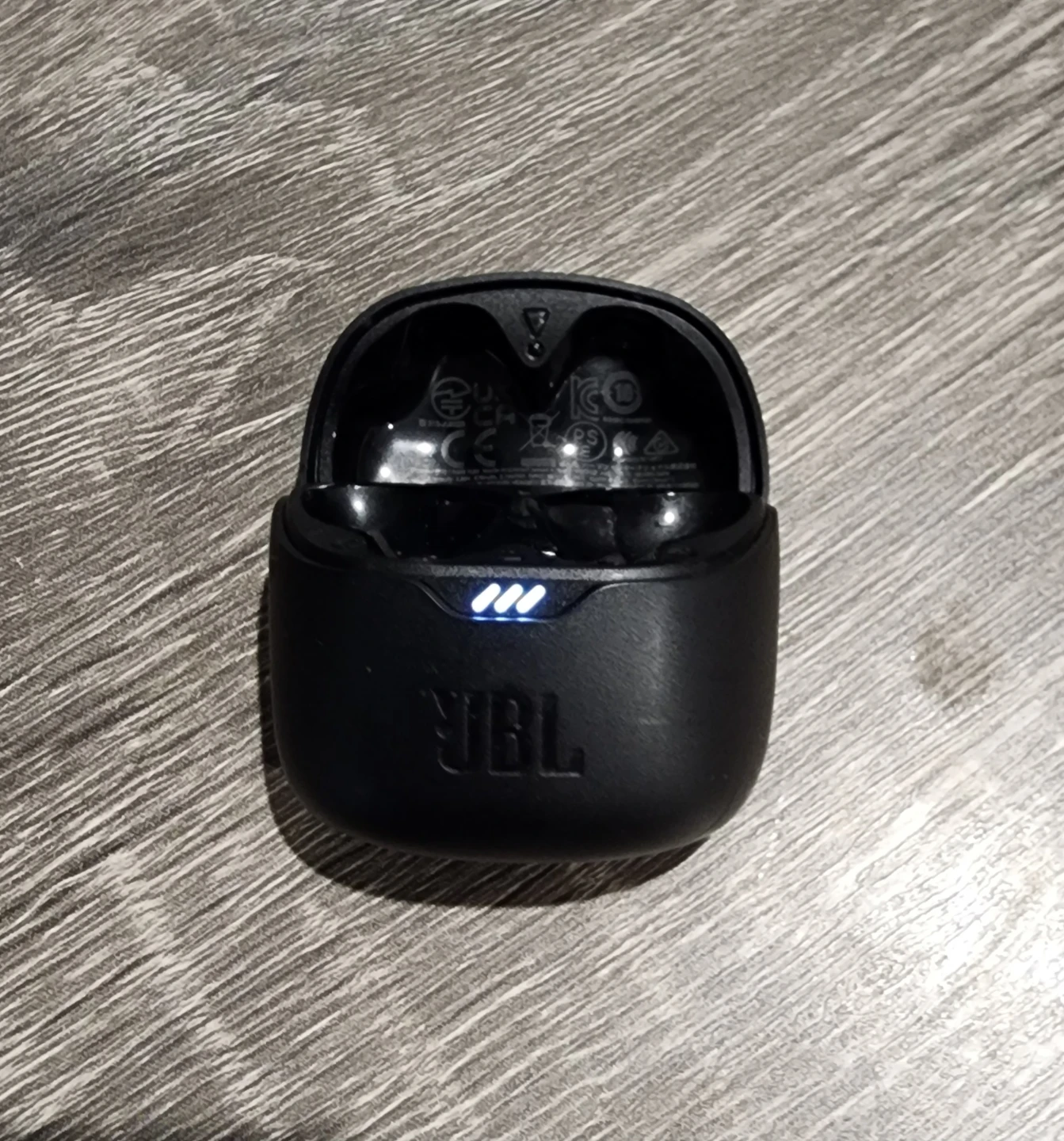 JBL Tune Wireless Earbuds Charging Case ⚽