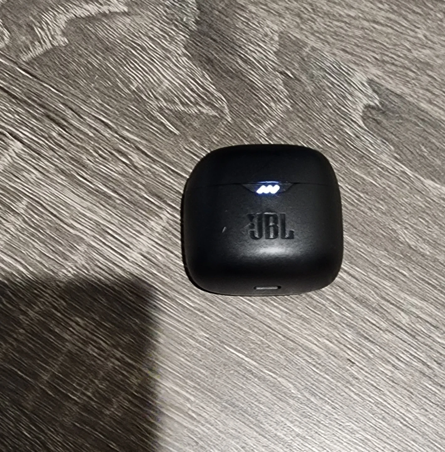 JBL Tune Wireless Earbuds Charging Case ⚽ - photo 2