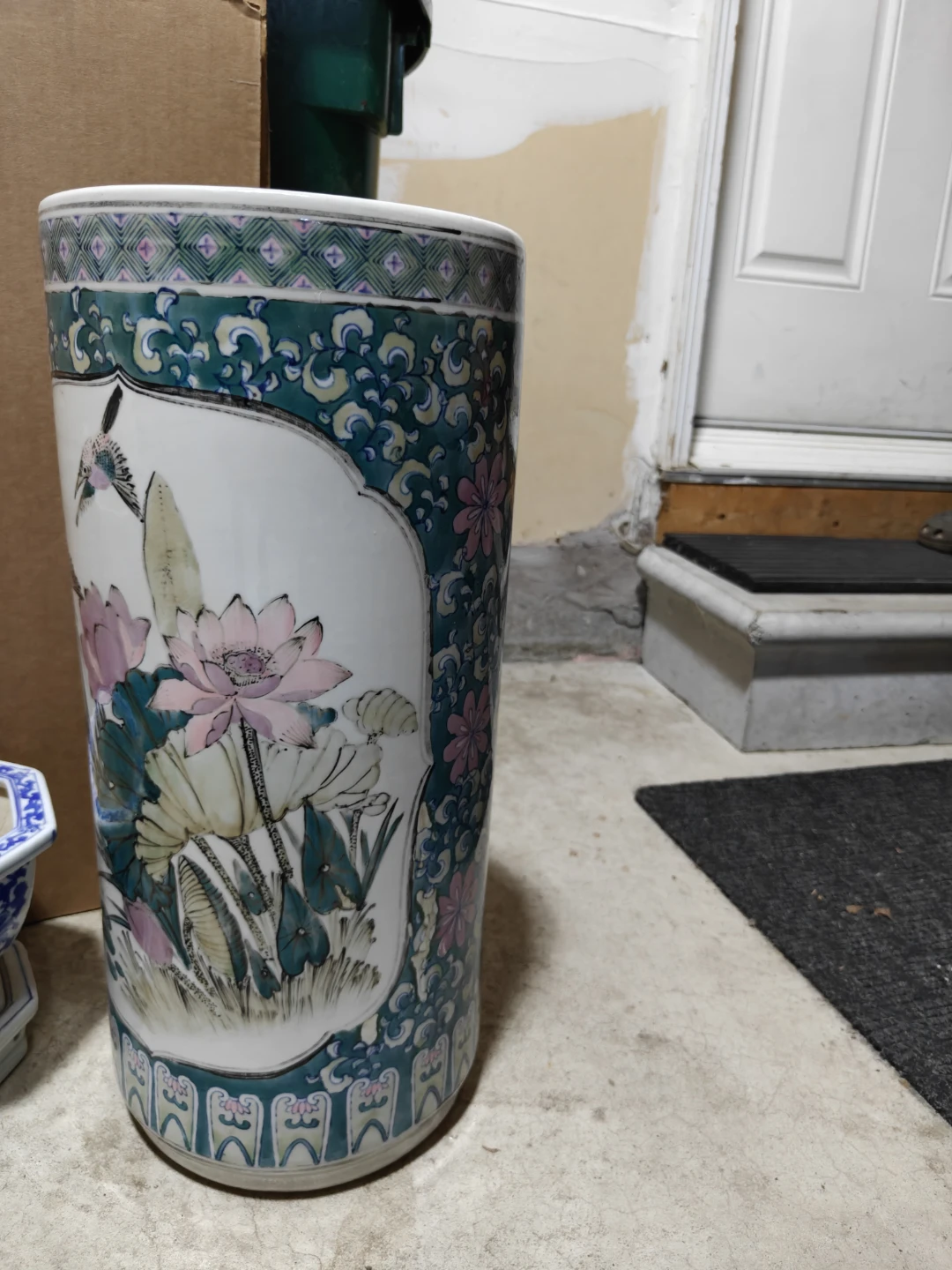 Umbrella Porcelain Holder