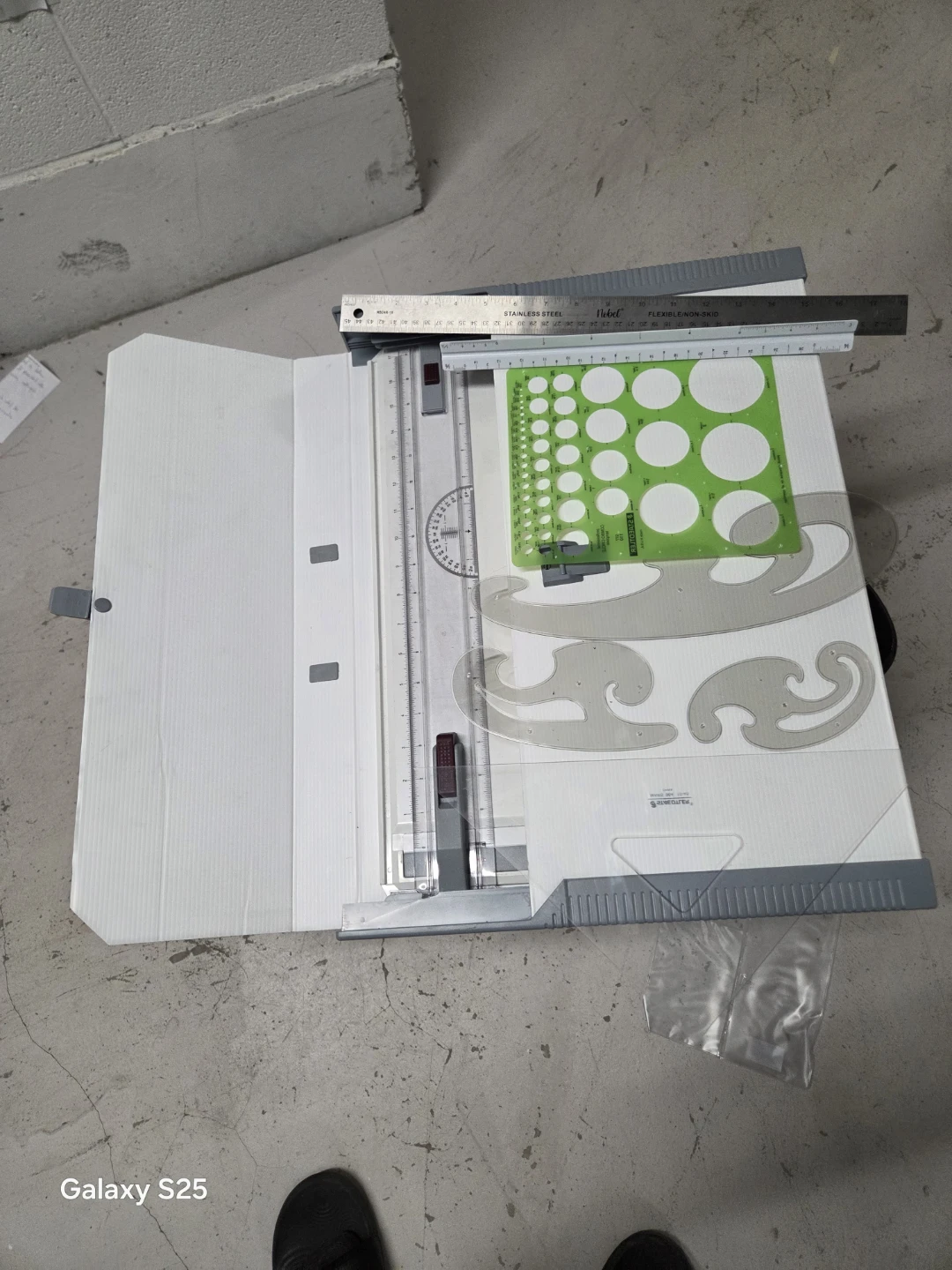 Drafting Tool Kit with French Curves and Circle Stencils - photo 2