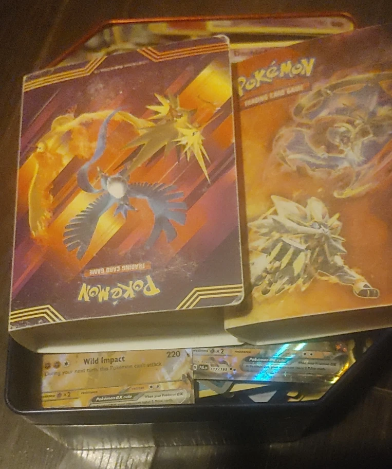 Bunch of random Pokémon Trading Card Game Tin Bundle has lid - photo 3