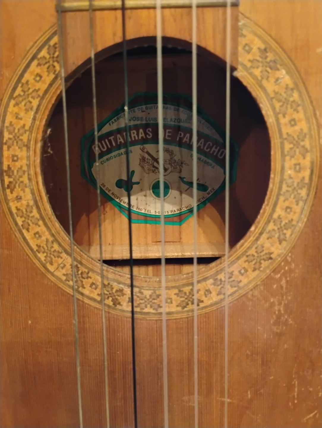 Vintage classical guitar! - photo 3