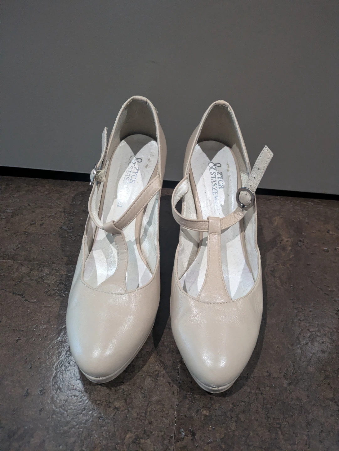 Cream/Beige Mary Jane Heels Size 8.5 genuine leather