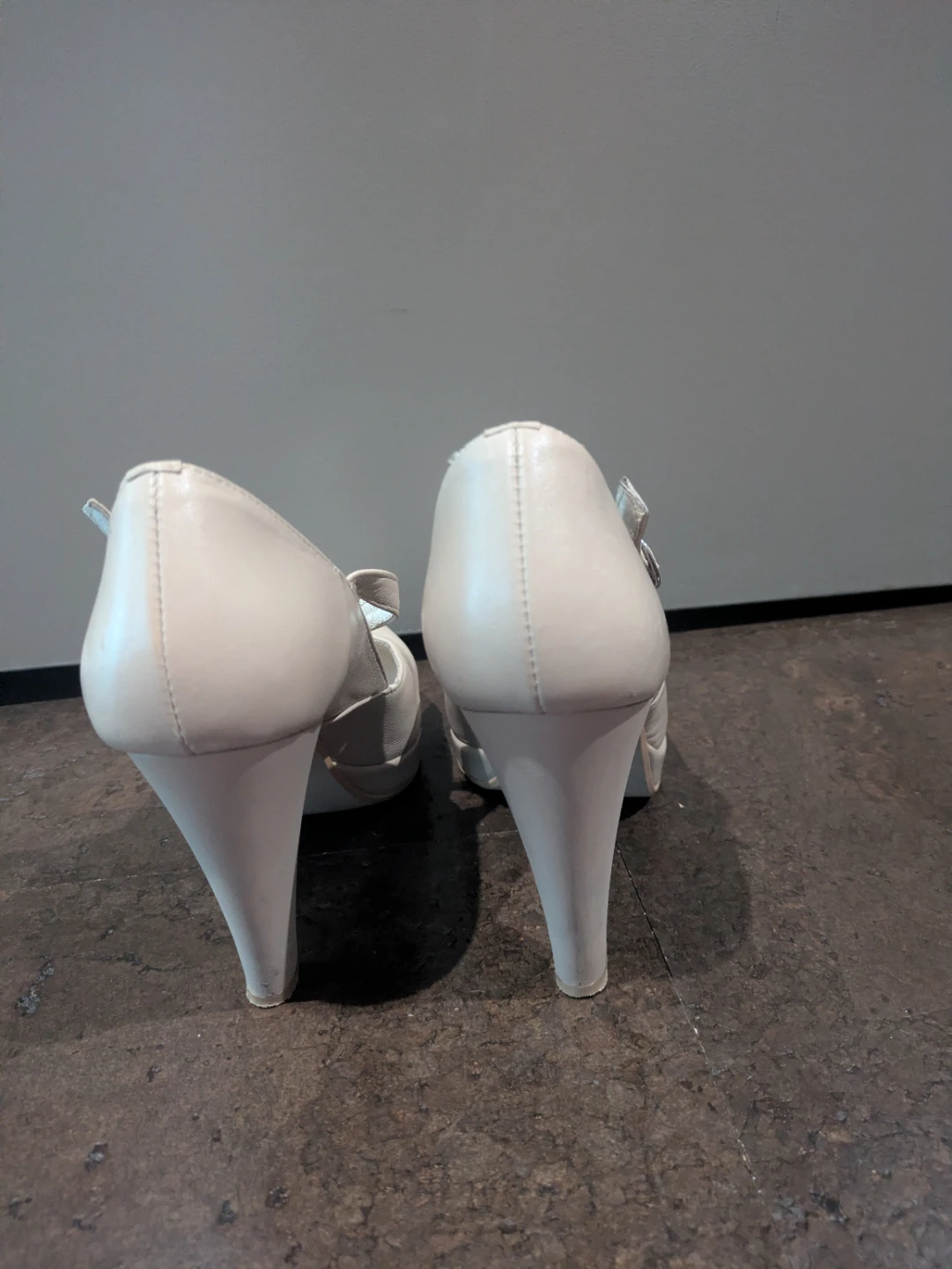 Cream/Beige Mary Jane Heels Size 8.5 genuine leather - photo 3