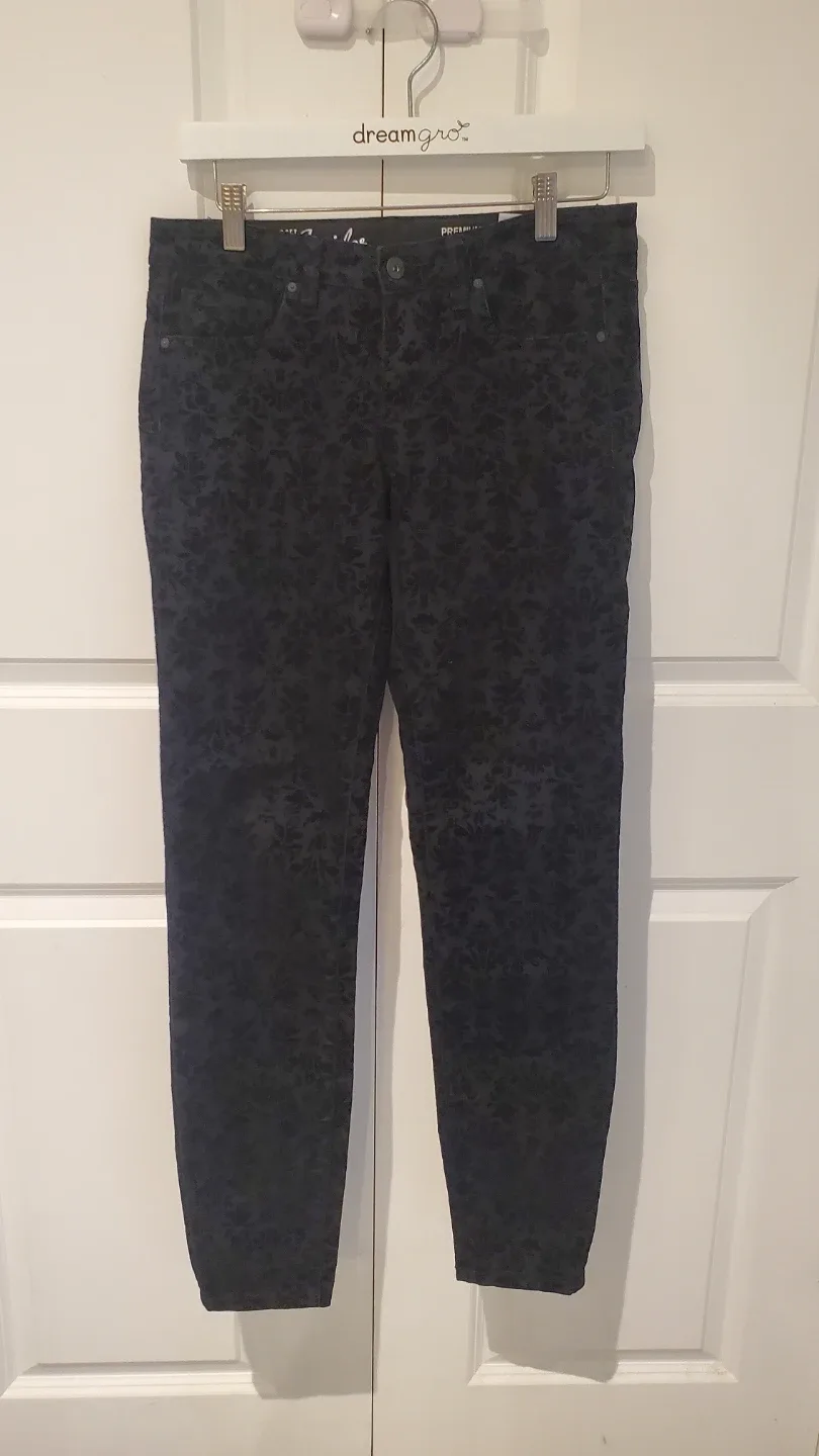 Black Floral Pattern Pants