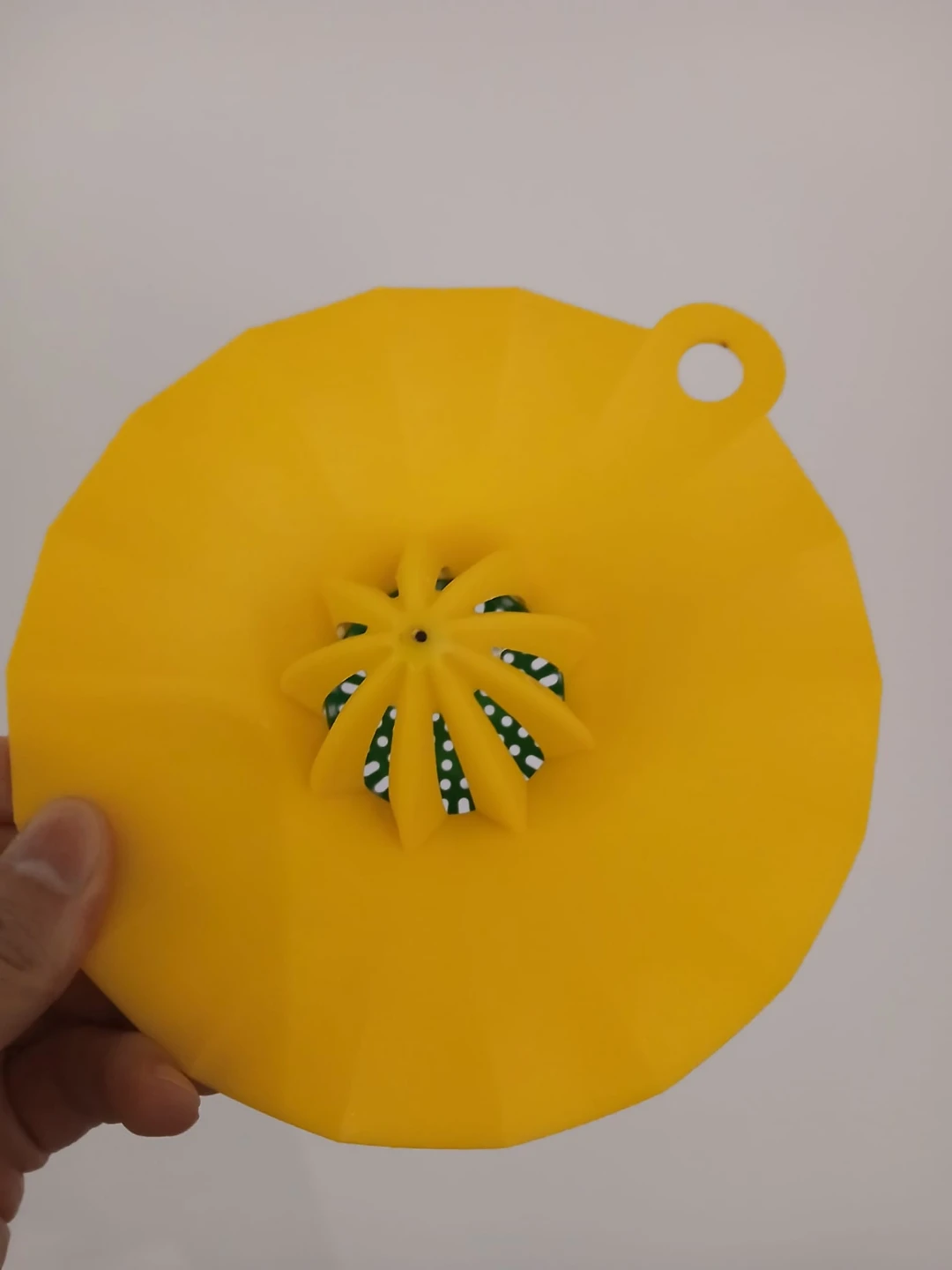 Yellow Citrus Juicer - photo 3