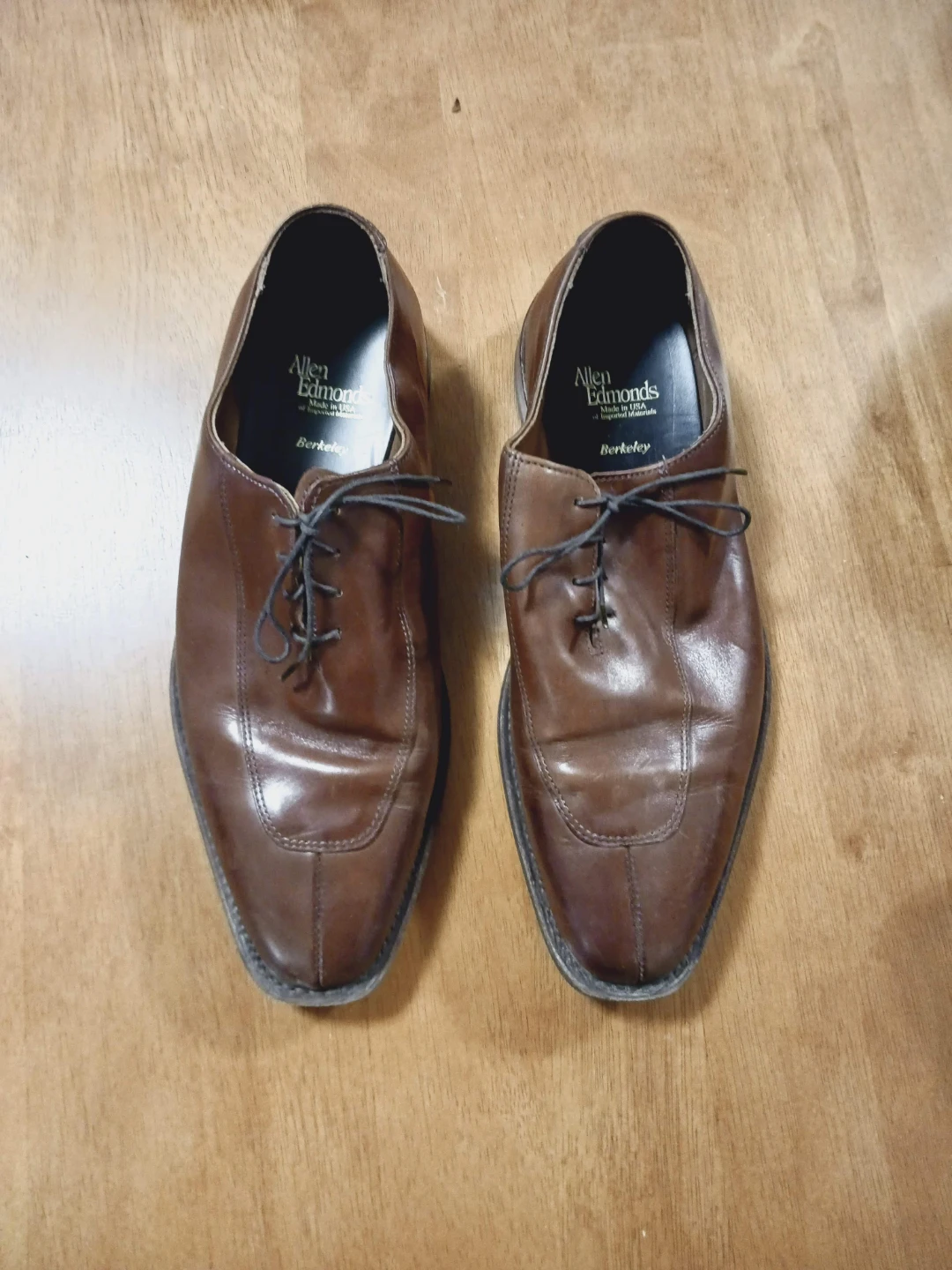 ⚽  Allen Edmonds Berkeley Men's Brown Leather Dress Shoes