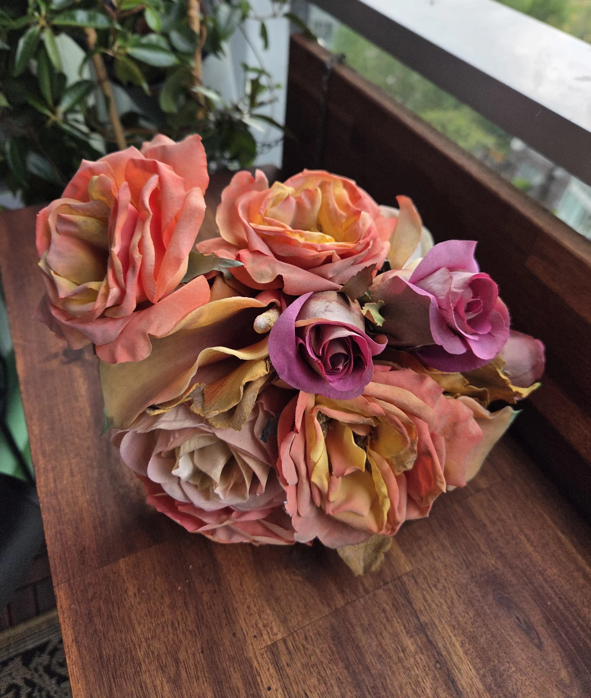 Bouquet of Artificial Roses - photo 4