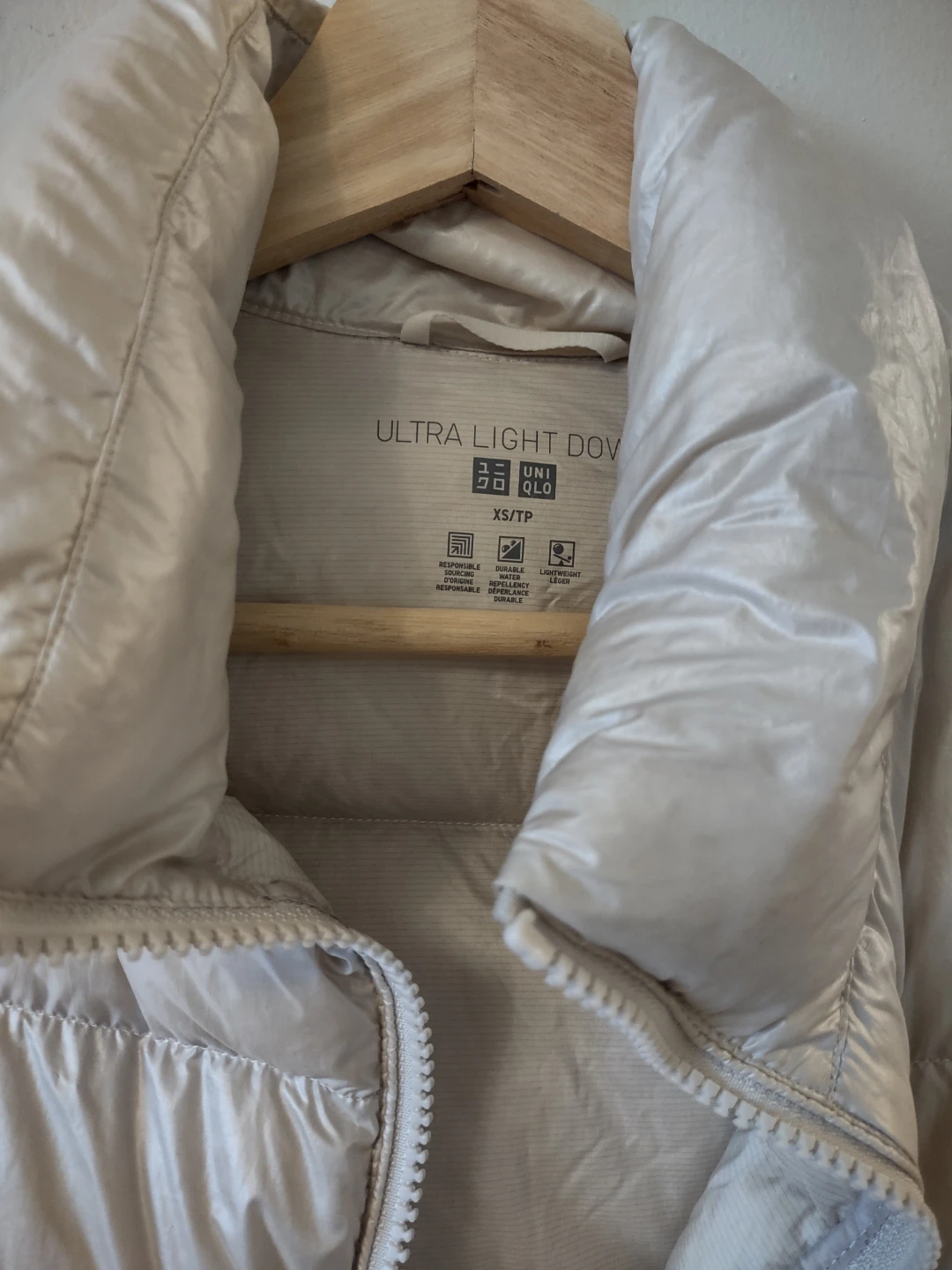 (NEW) UNIQLO Ultra Light Down Jacket
