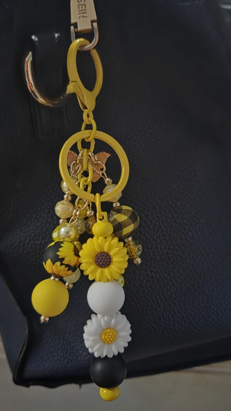 Yellow Bee and Daisy Charm Keychain - photo 2