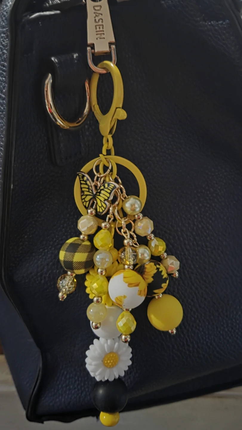 Yellow Bee and Daisy Charm Keychain - photo 3