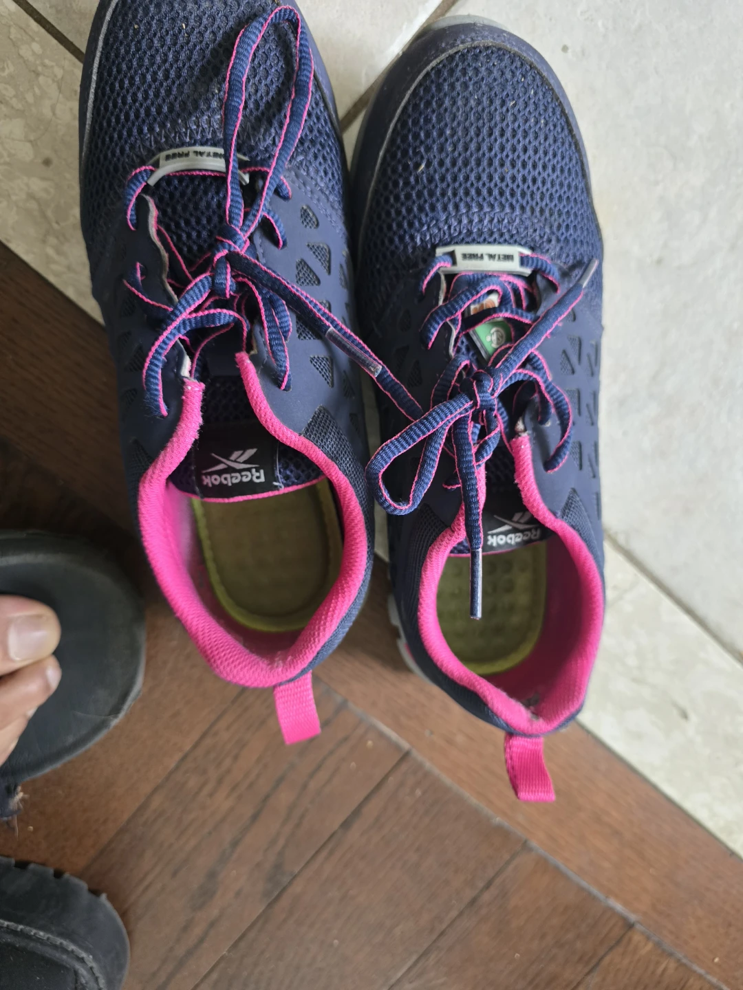Reebok Women's saftey shoes - photo 3