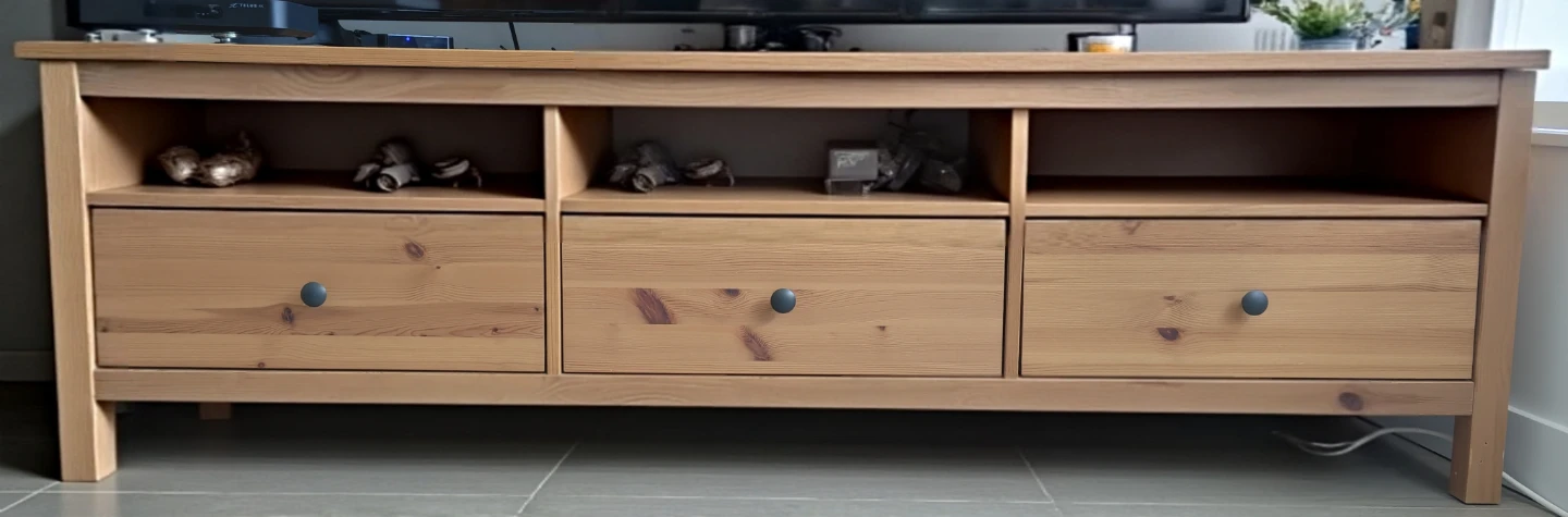 IKEA Hemnes TV Bench