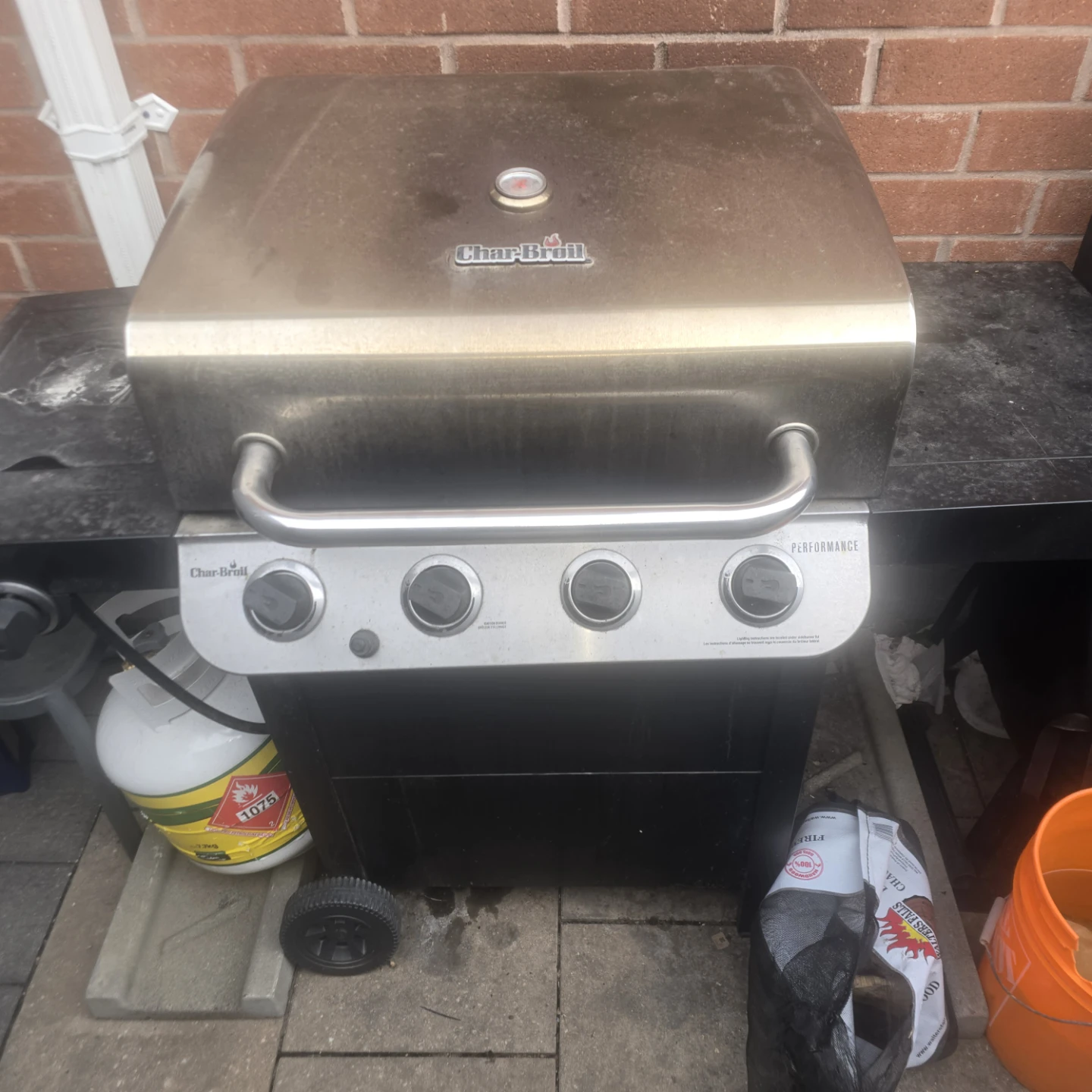 Char-Broil Performance Gas Grill - photo 3