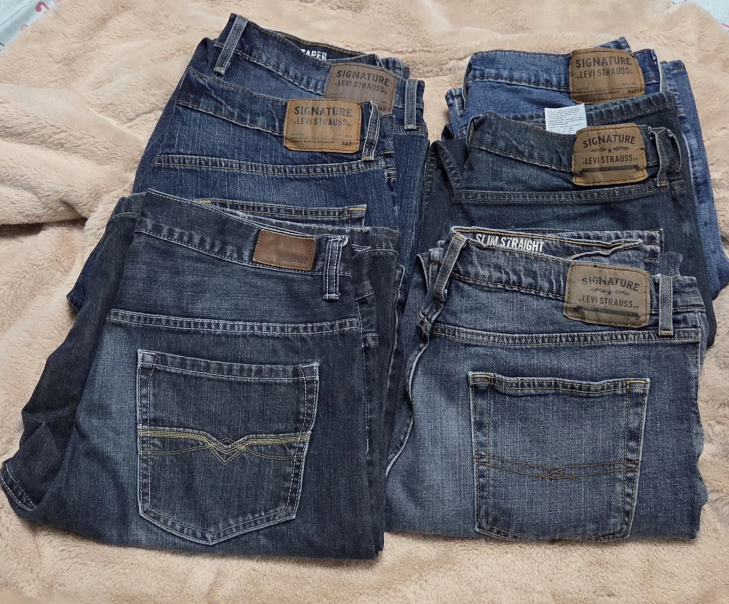 5 pieces Signature by Levi Strauss & Co. Jeans