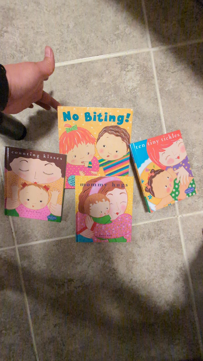 Karen Katz Board Book Bundle - photo 2