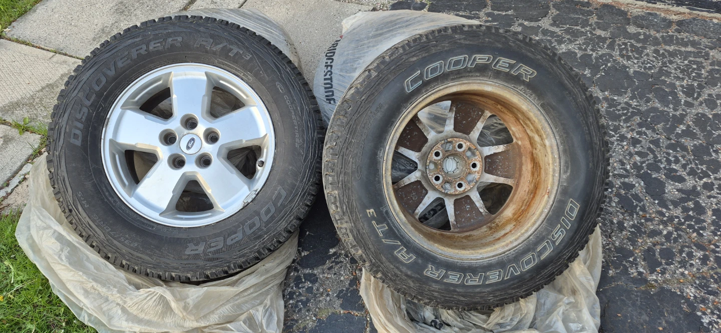 Cooper Discoverer A/T Tires on Rims - photo 5