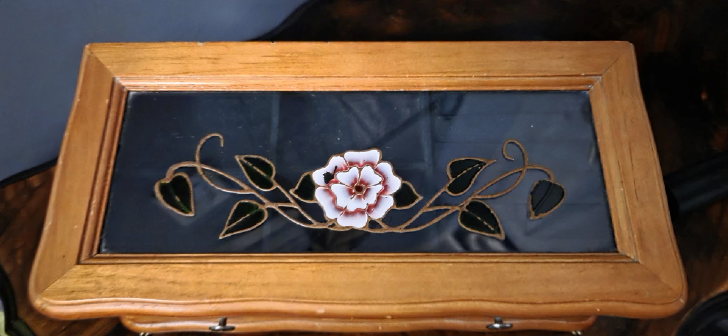 Wooden Jewellery Box with Floral Design - photo 2