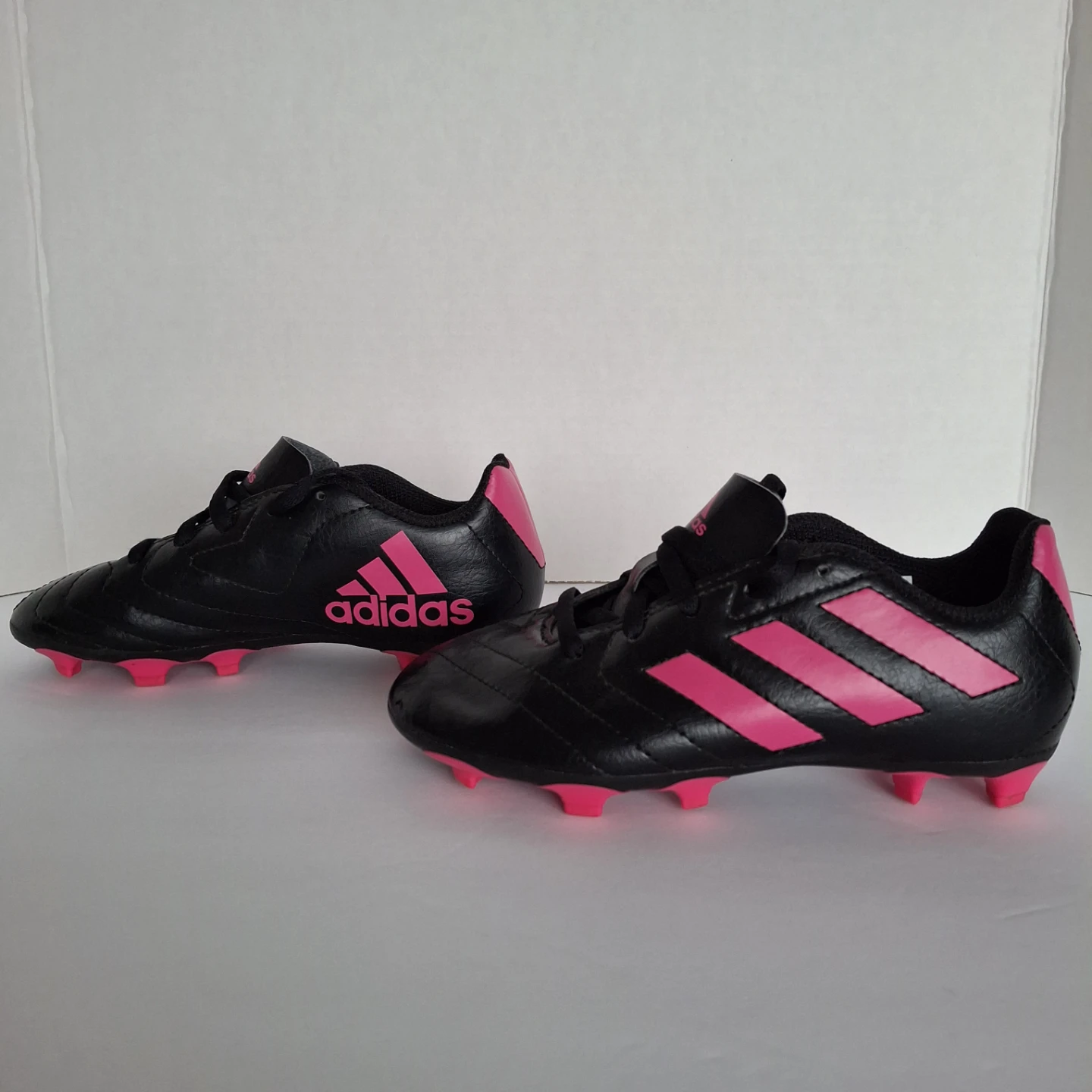 Adidas Cleats - photo 3
