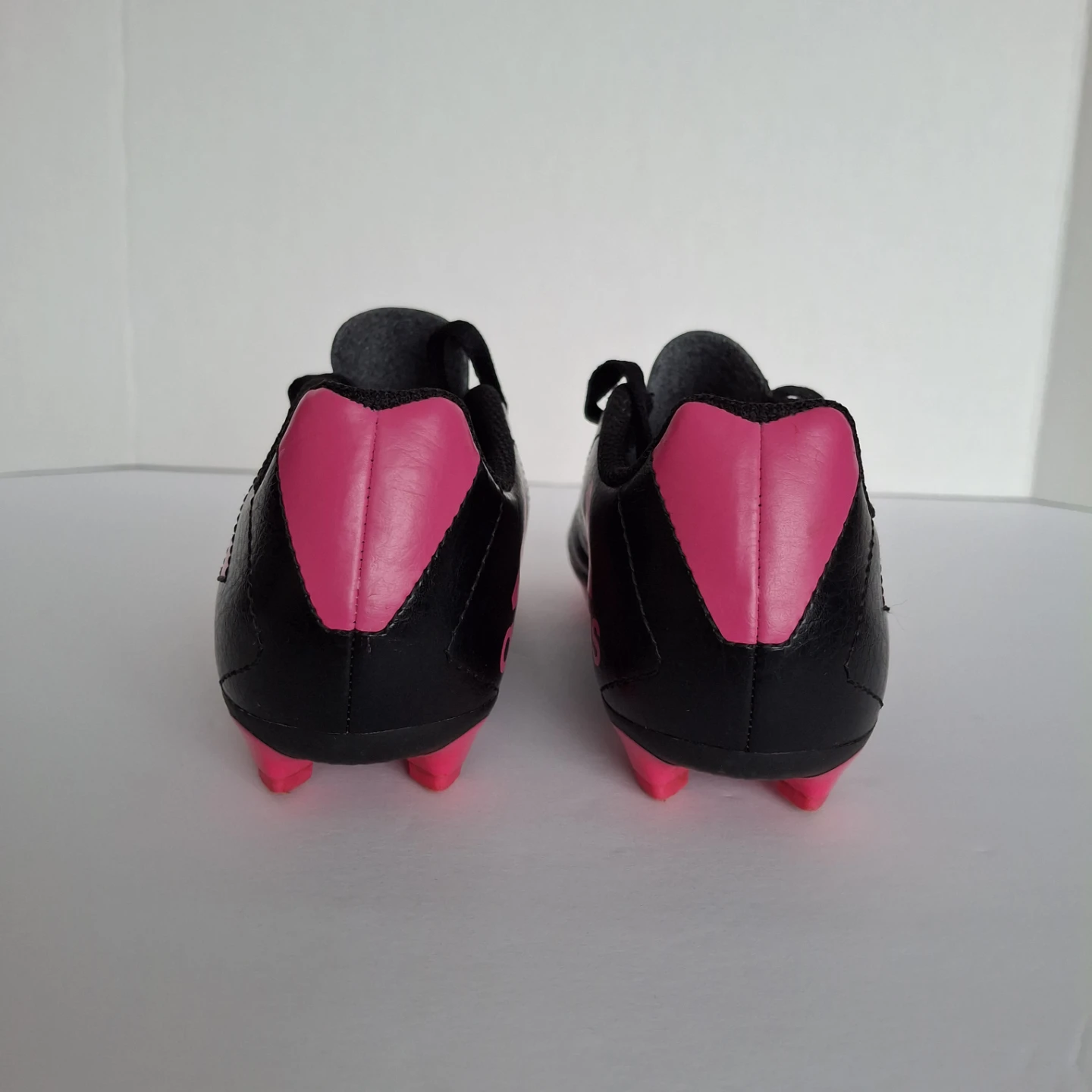 Adidas Cleats - photo 5