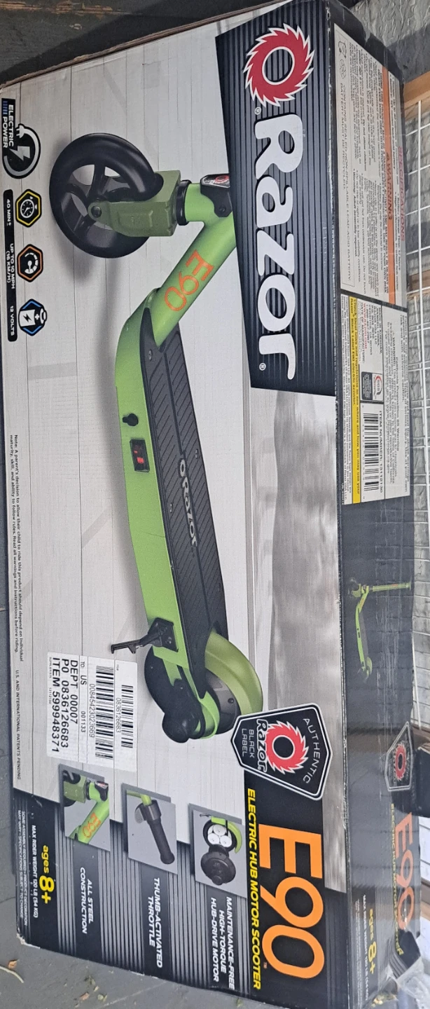 E90 Electric Motor Scooter - NEW IN BOX!