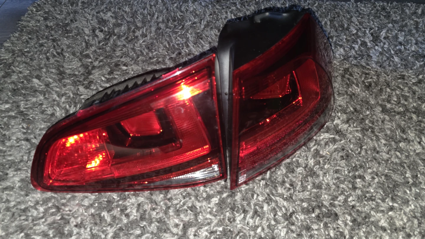 2017 VW Golf GTI MK7.5 OEM LED Tail Light Pair (Left & Right) - photo 3