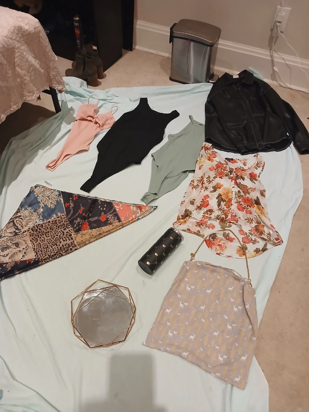 Assorted women's clothing bundle - photo 2