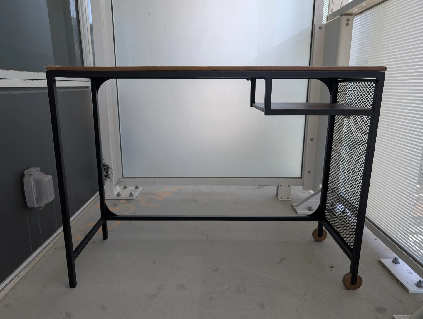 IKEA FJÄLLBO Laptop Desk - photo 2