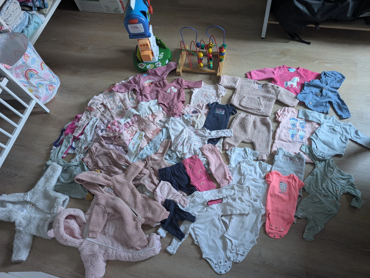 Baby girl clothes - Newborn to 0-3 months