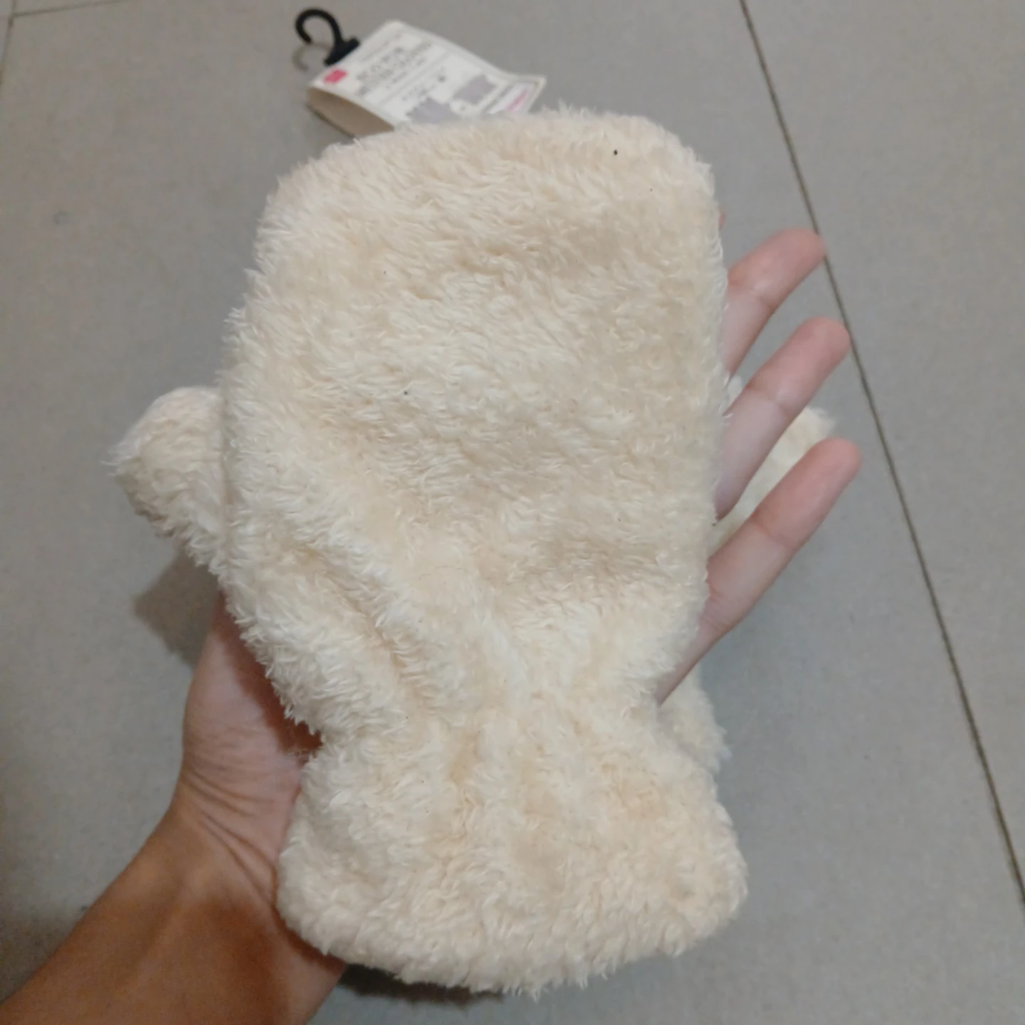 ⚽ 2 Way Fur Cat Mittens - photo 3