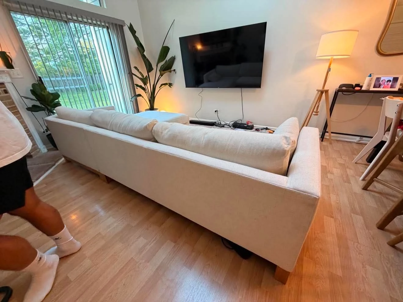 Crate and Barrel Pacifica Couch with dettachable Chaise - photo 2