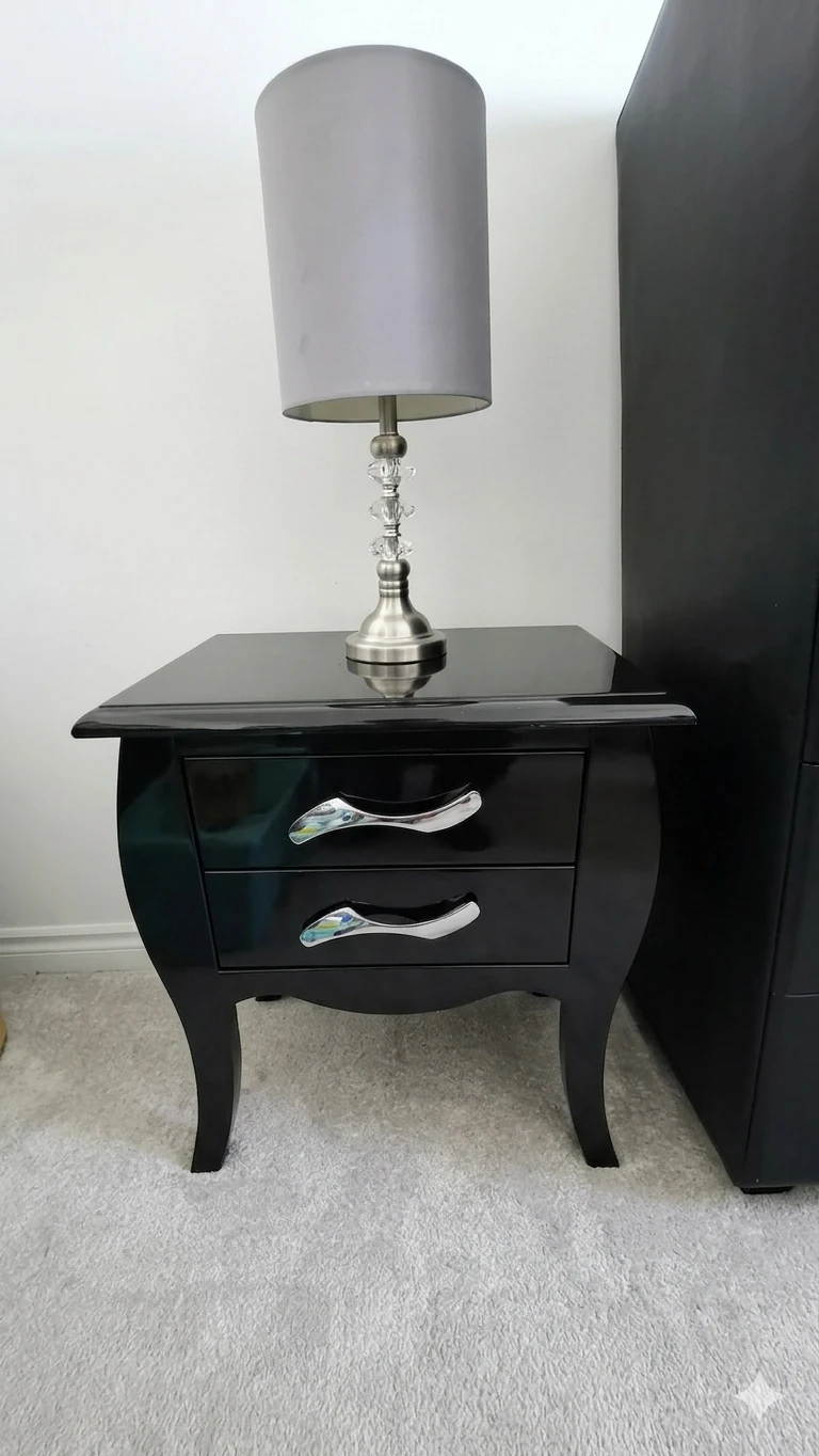 4-Pc Queen Bedroom Set – Black – MUST GO ASAP - photo 4