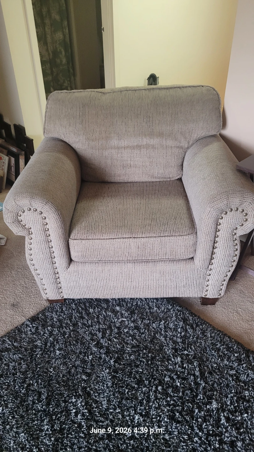Comfortable couch and chair like new