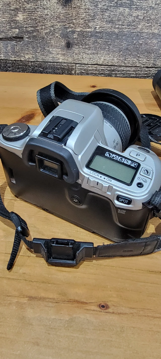 Minolta Maxxum 404si Plus 35mm Film Camera with Flash & Lens