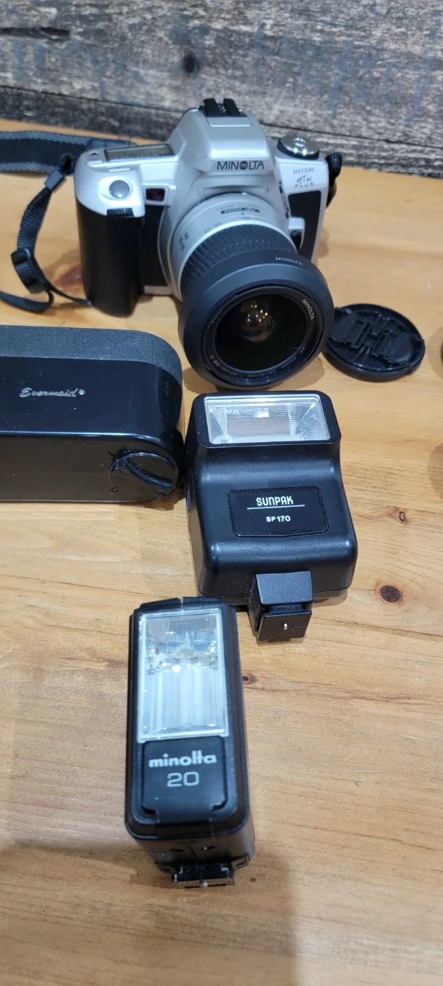 Minolta Maxxum 404si Plus 35mm Film Camera with Flash & Lens - photo 3