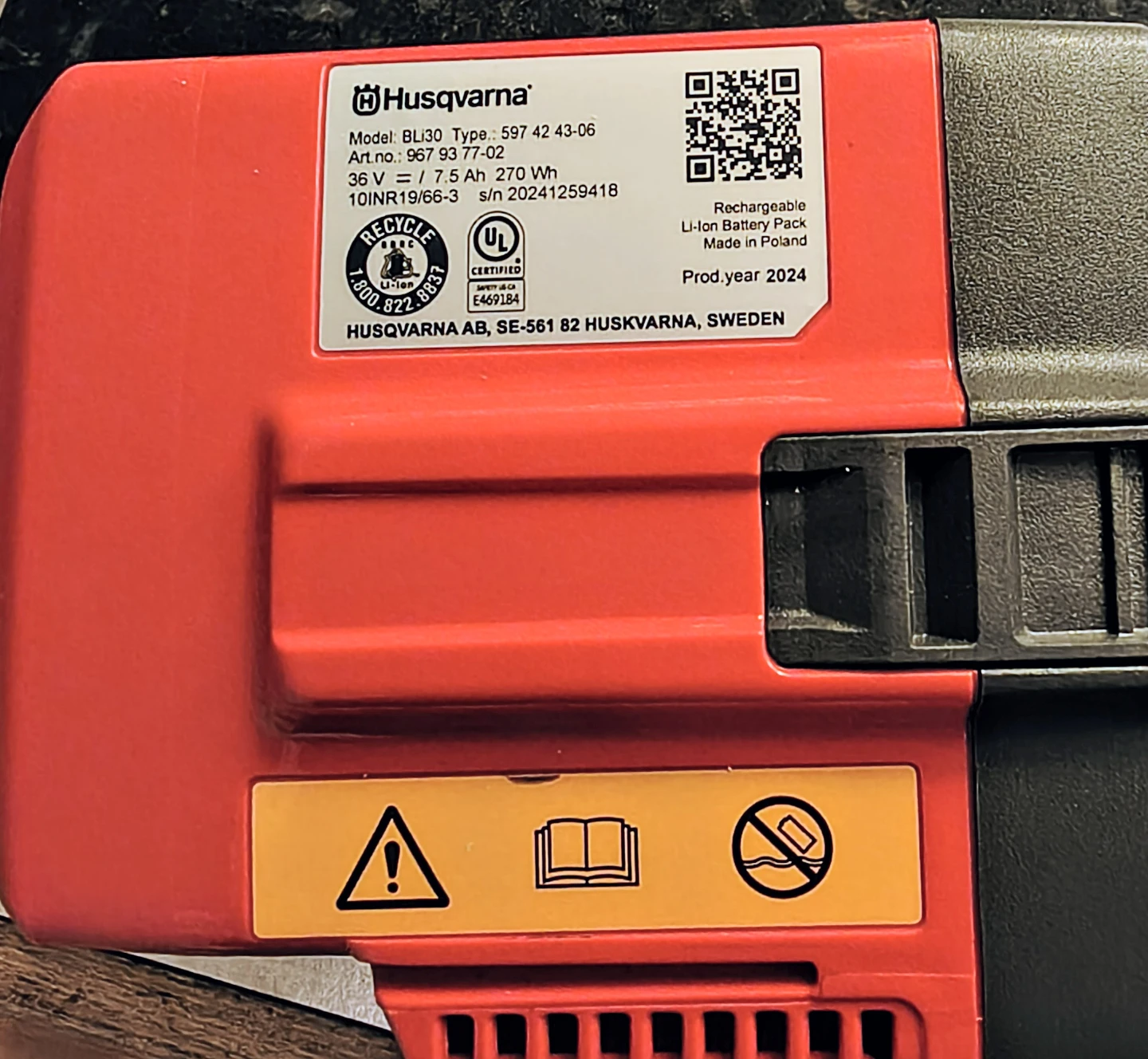 Husqvarna BLi30 Rechargeable Li-Ion Battery Pack 36V 7.5Ah