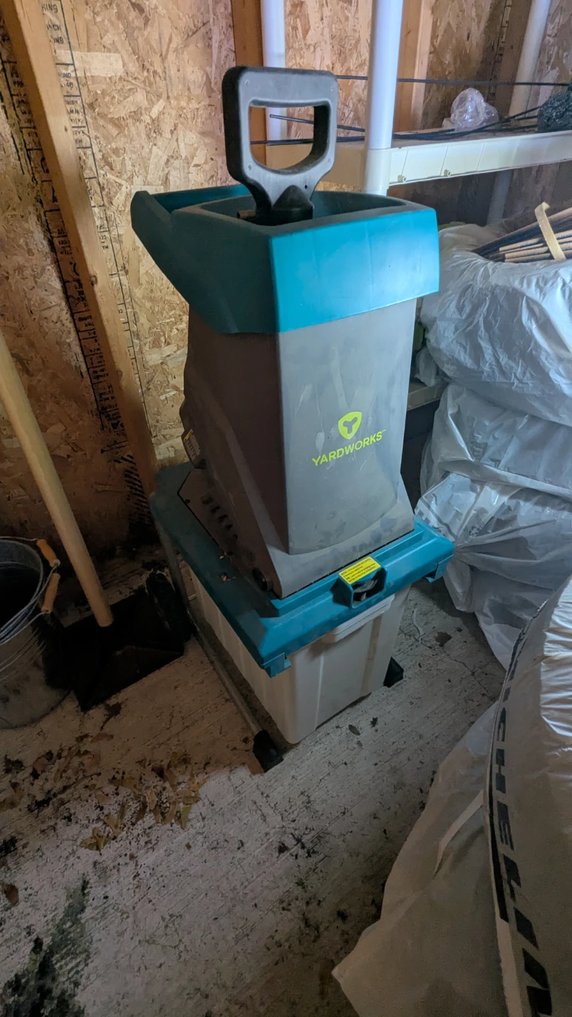 Yardworks Chipper Shredder - photo 2