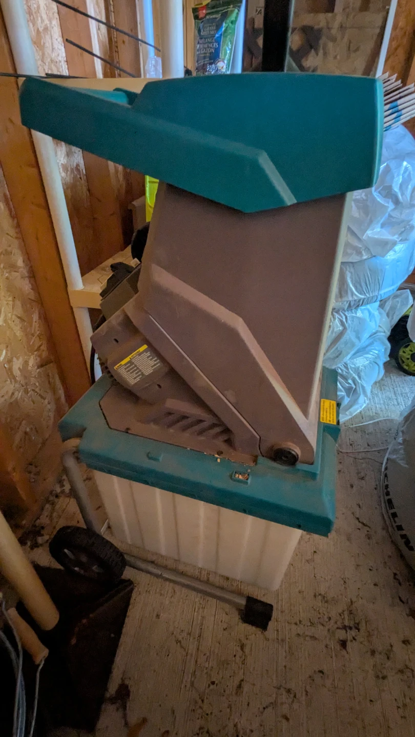 Yardworks Chipper Shredder - photo 5