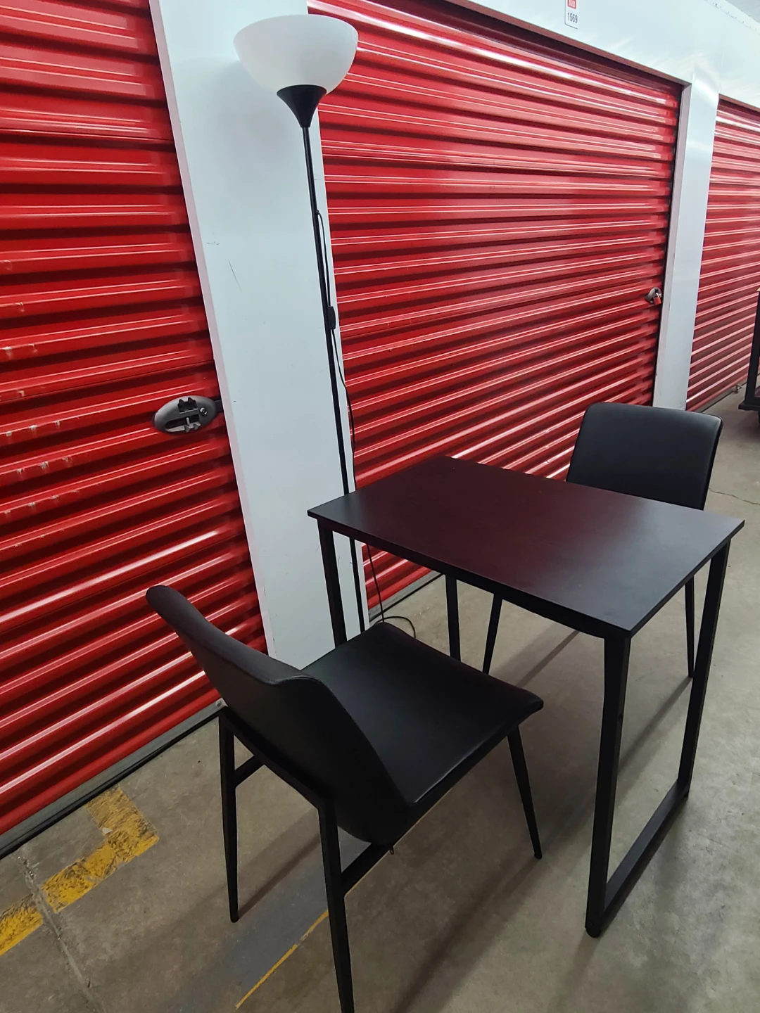 🇨🇦  IKEA Dining Set with Floor Lamp