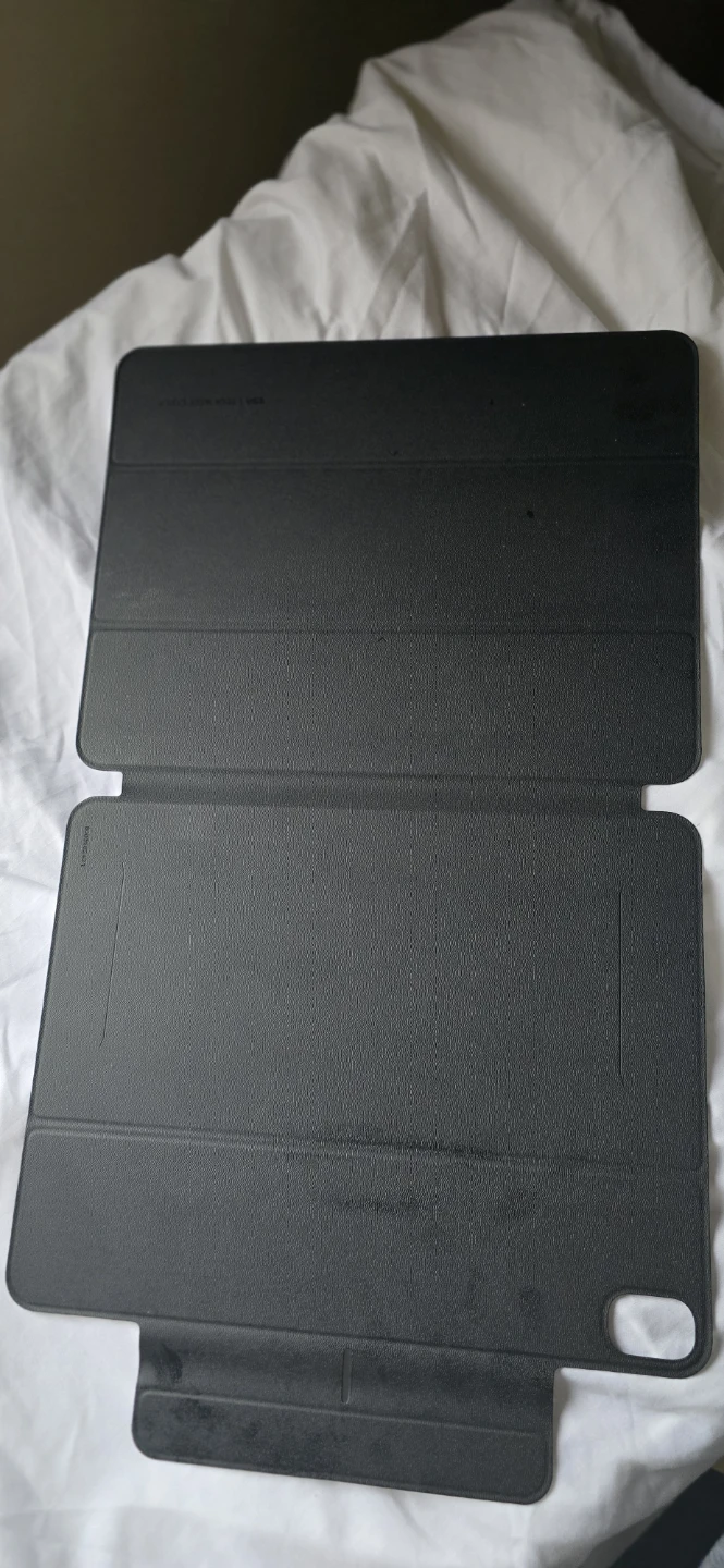ESR Black Tablet Case - photo 3
